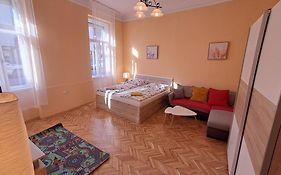 Hanna Apartman 1-2